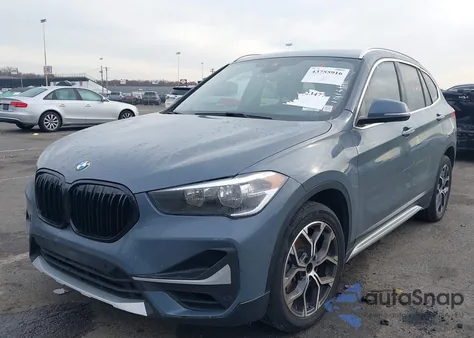 2021 BMW X1 xDrive28I z USA, uszkodzony, nr VIN WBXJG9C01M5T18141